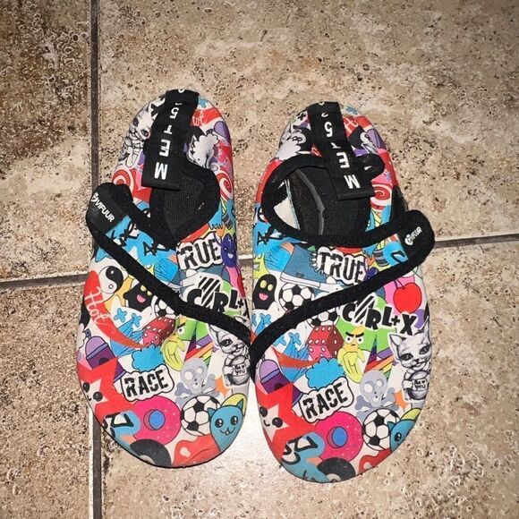 Rock climbing shoes  - Picture 1 of 4